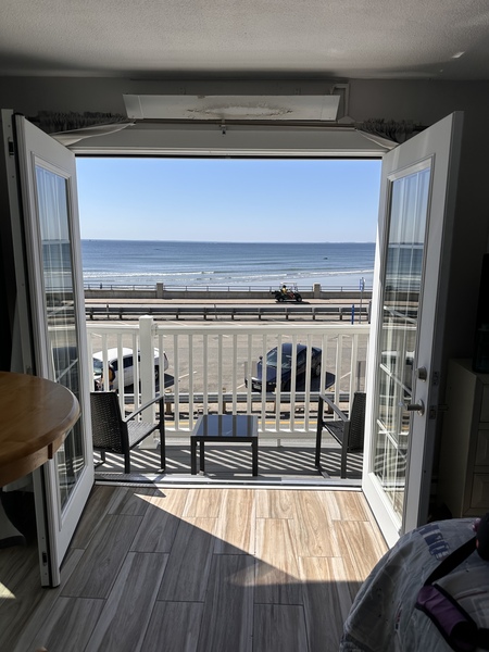Ocean Front King Private Balcony Photo 7