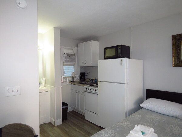 Two Doubles Ocean Side Room Photo 3