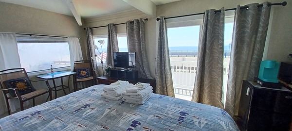 Ocean Front King Private Balcony Photo 1