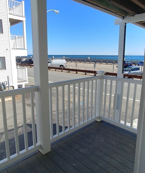 Two Queens Ocean Side Room Photo 3