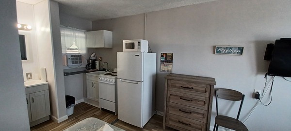 Two Queens Ocean Side Room Photo 2